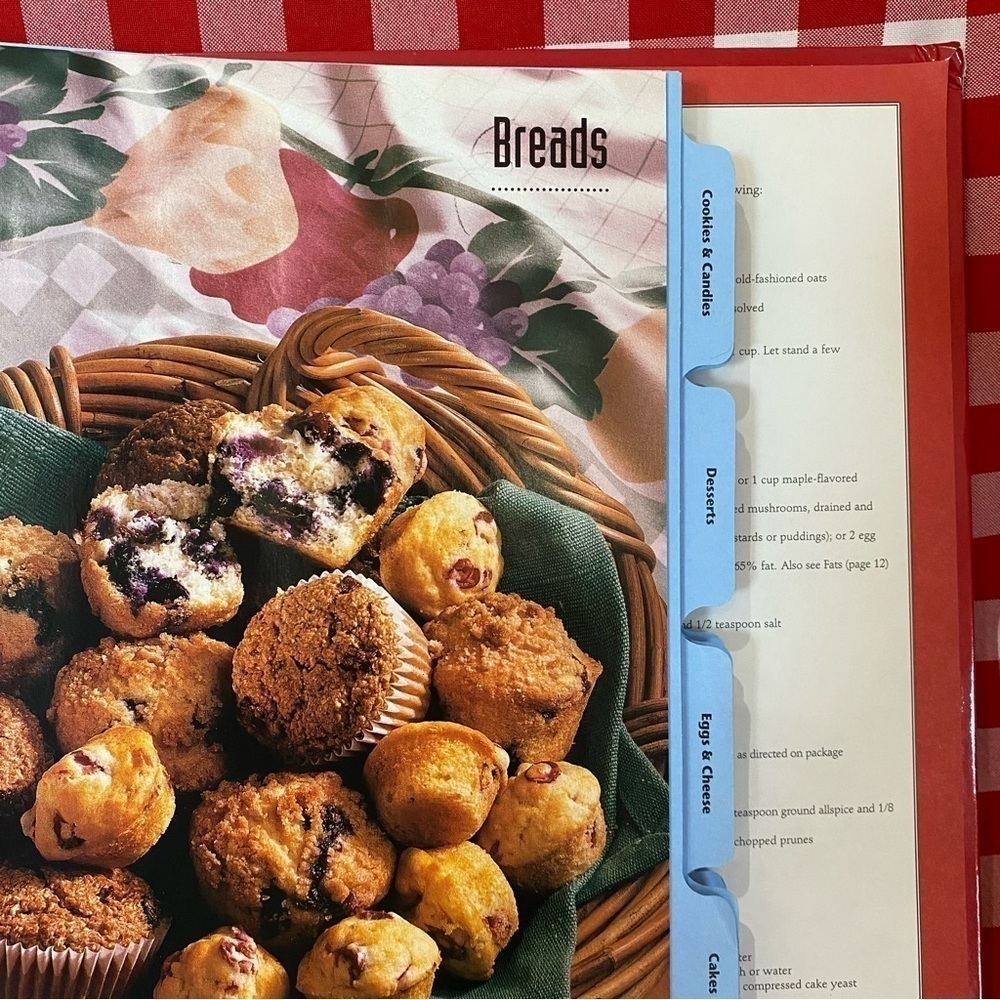Betty Crocker’s New Cookbook 1996 Binder Style - Picture 7 of 11